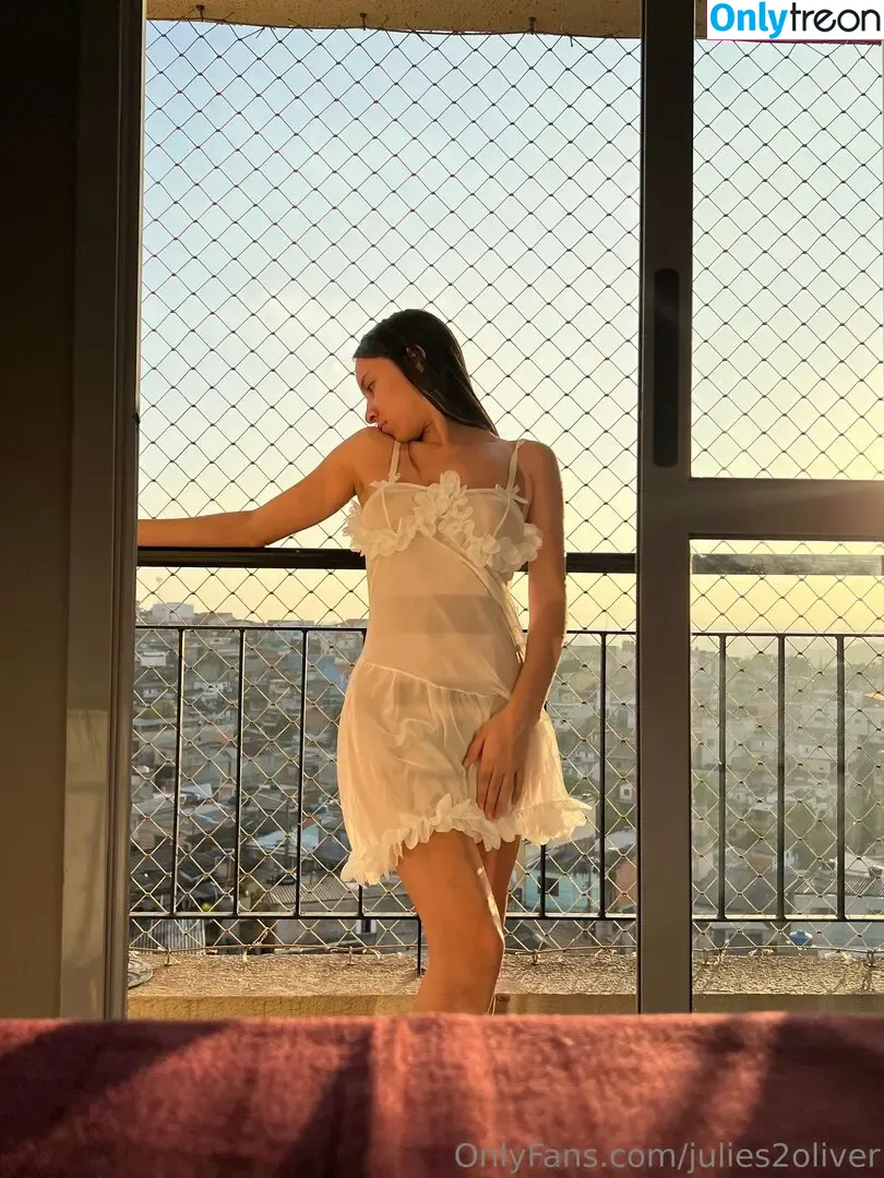 julies2oliver nude photo #0026 (julies0liver)