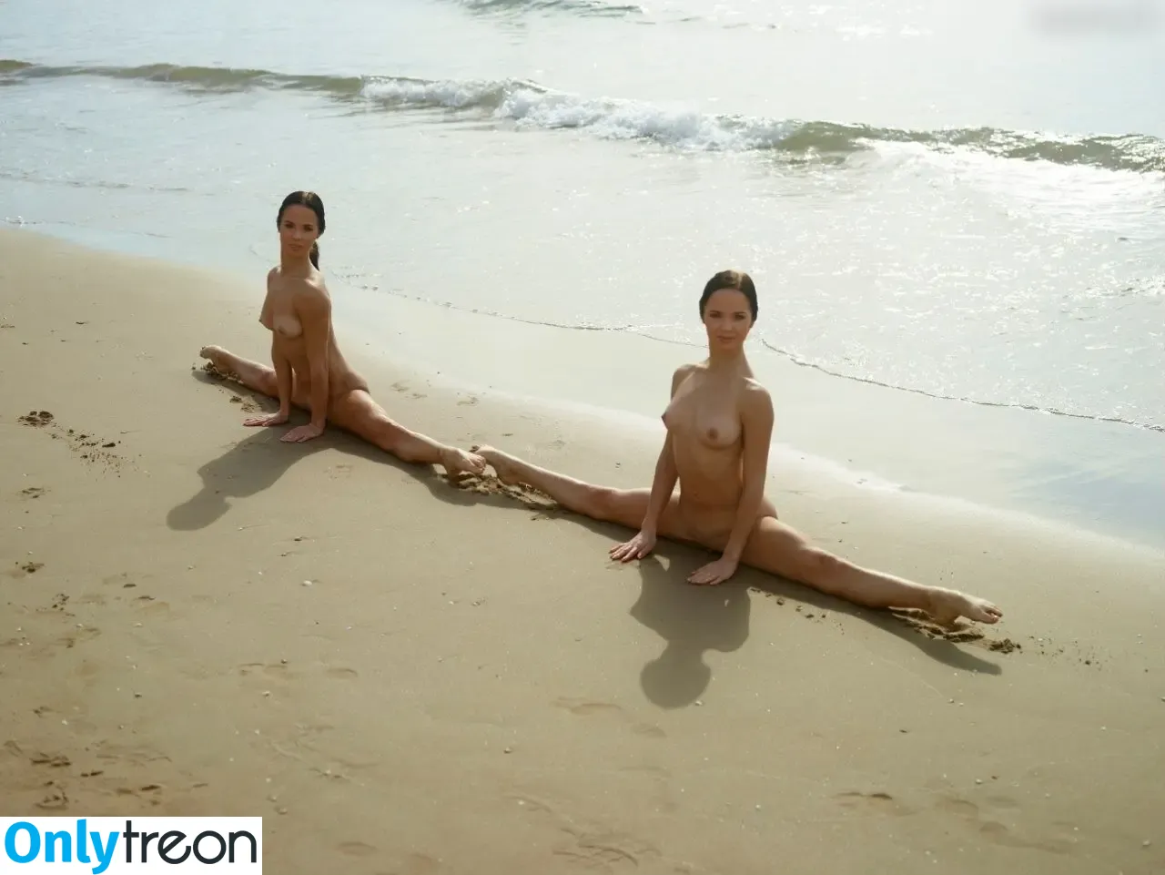 Julietta and Magdalena голая photo #0001 (Julietta and Magdalena)