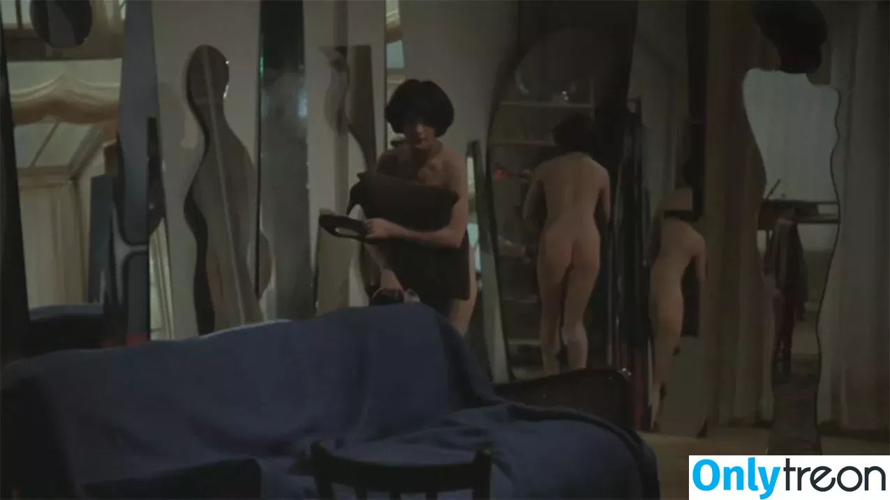 Juliette Binoche nude photo #0004 (juliettebinoche)