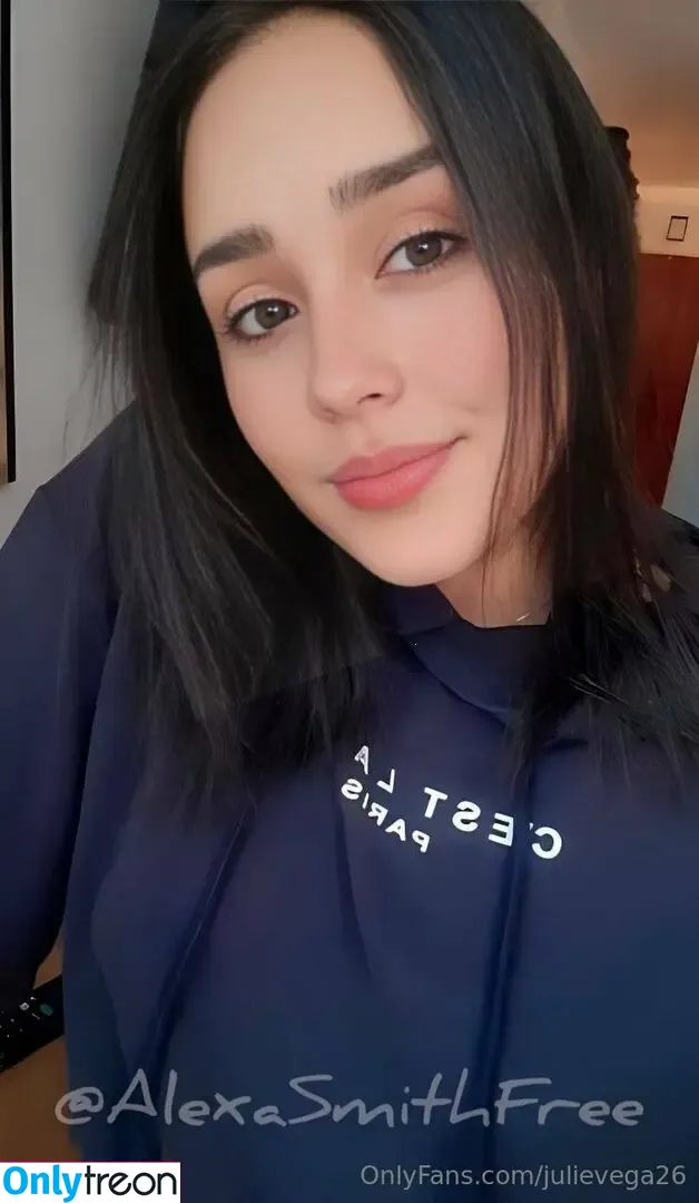JulieVega26 nude photo #0058 (julievegaaaaa)