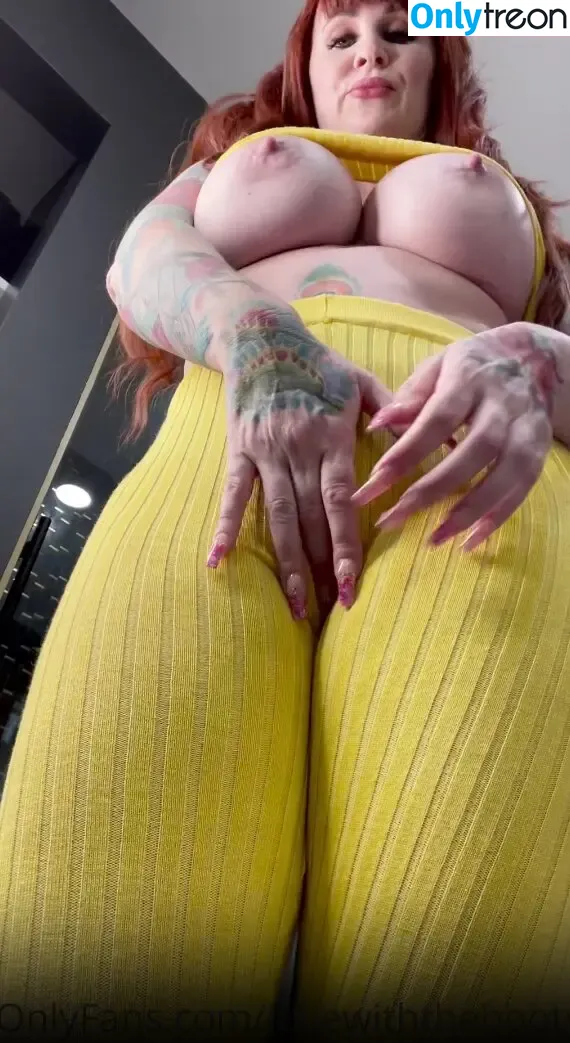 Juliewiththebooty nude photo #0013 (Juliewiththecake)