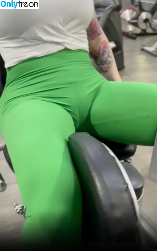 Juliewiththebooty nude photo #0019 (Juliewiththecake)