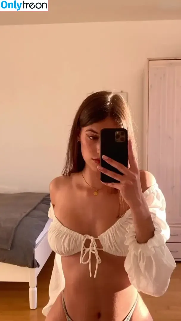 juliiee.kim голая photo #0077 (juliekimmoves)