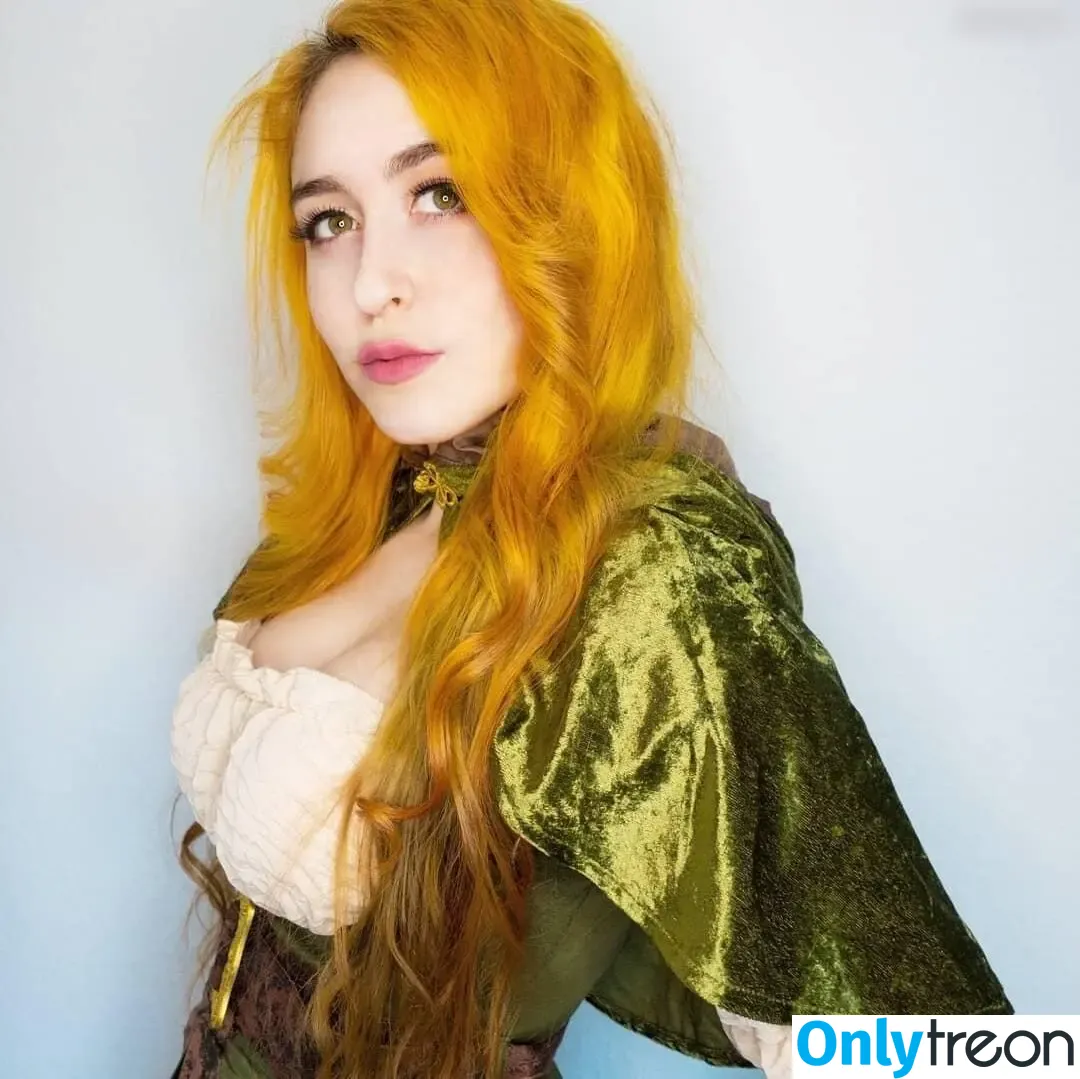 Juliversal nude photo #0030 (Juliversal)