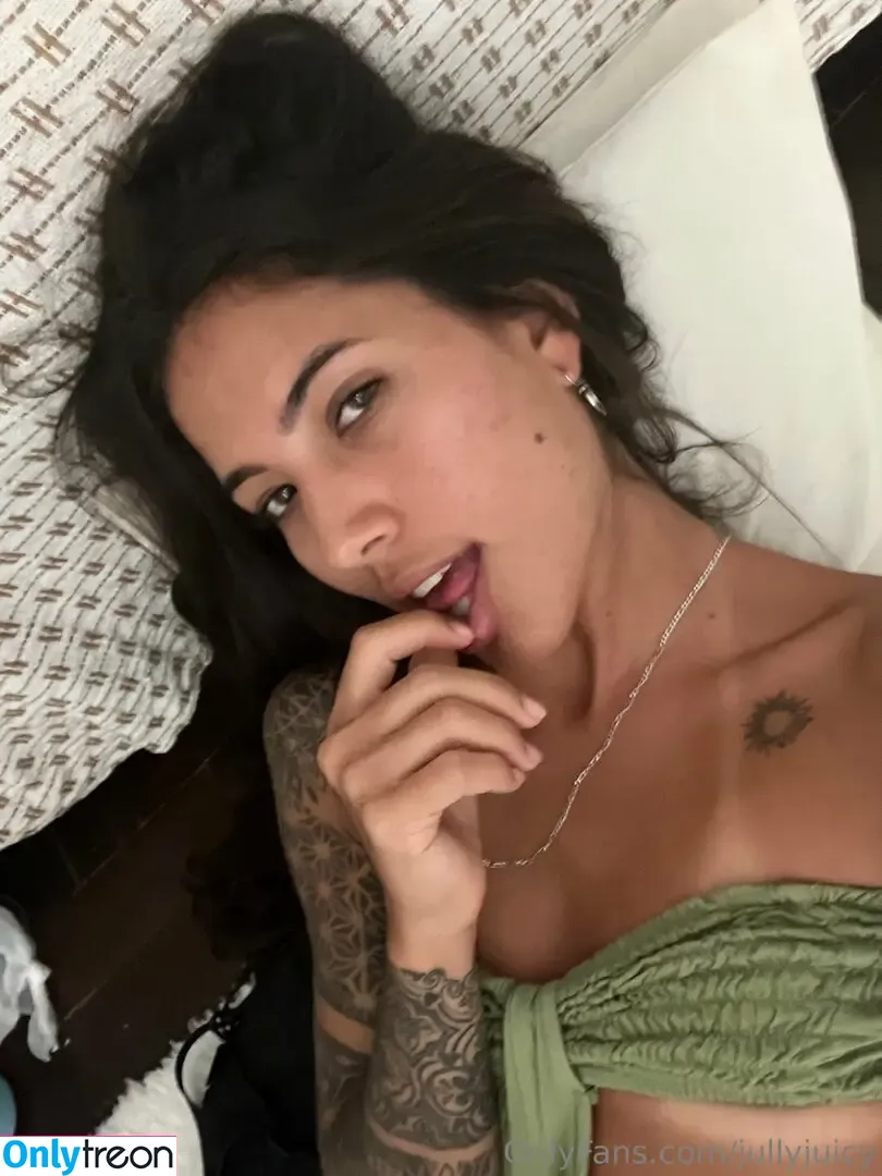 jullyjuicy nude photo #0040 (jullyjuicy7)