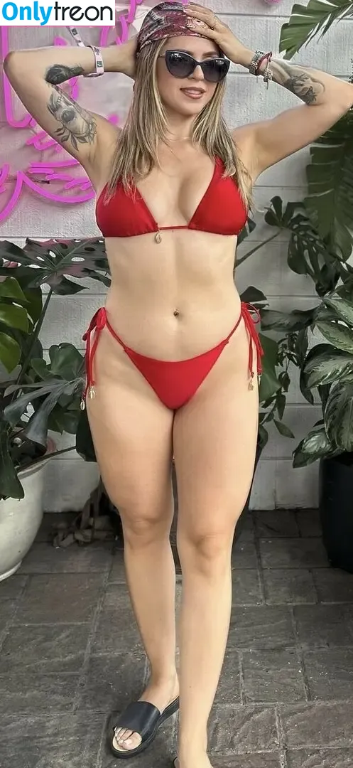 julsgalaxyy nude photo #0018 (julsgalaxyy)