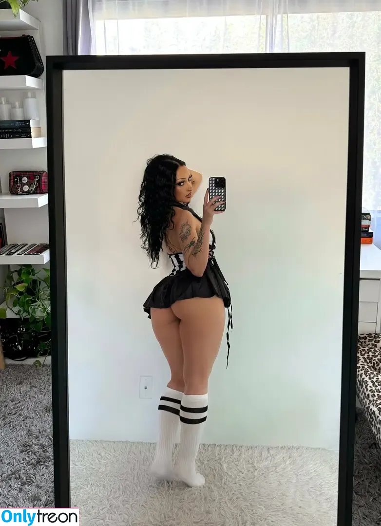 Julzthefools nude photo #0023 (Julzthefools)