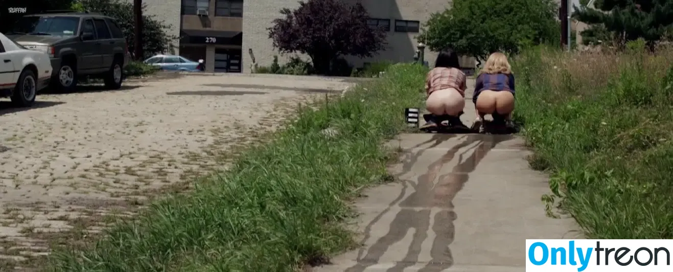 June Diane Raphael nude photo #0003 (junediane)