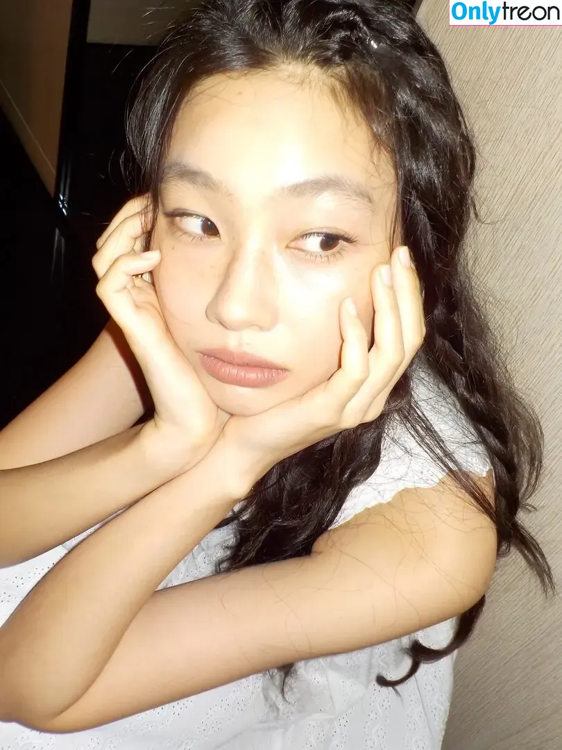 Jung Ho-yeon nude photo #0271 (hoooooyeony / xo_yeri)