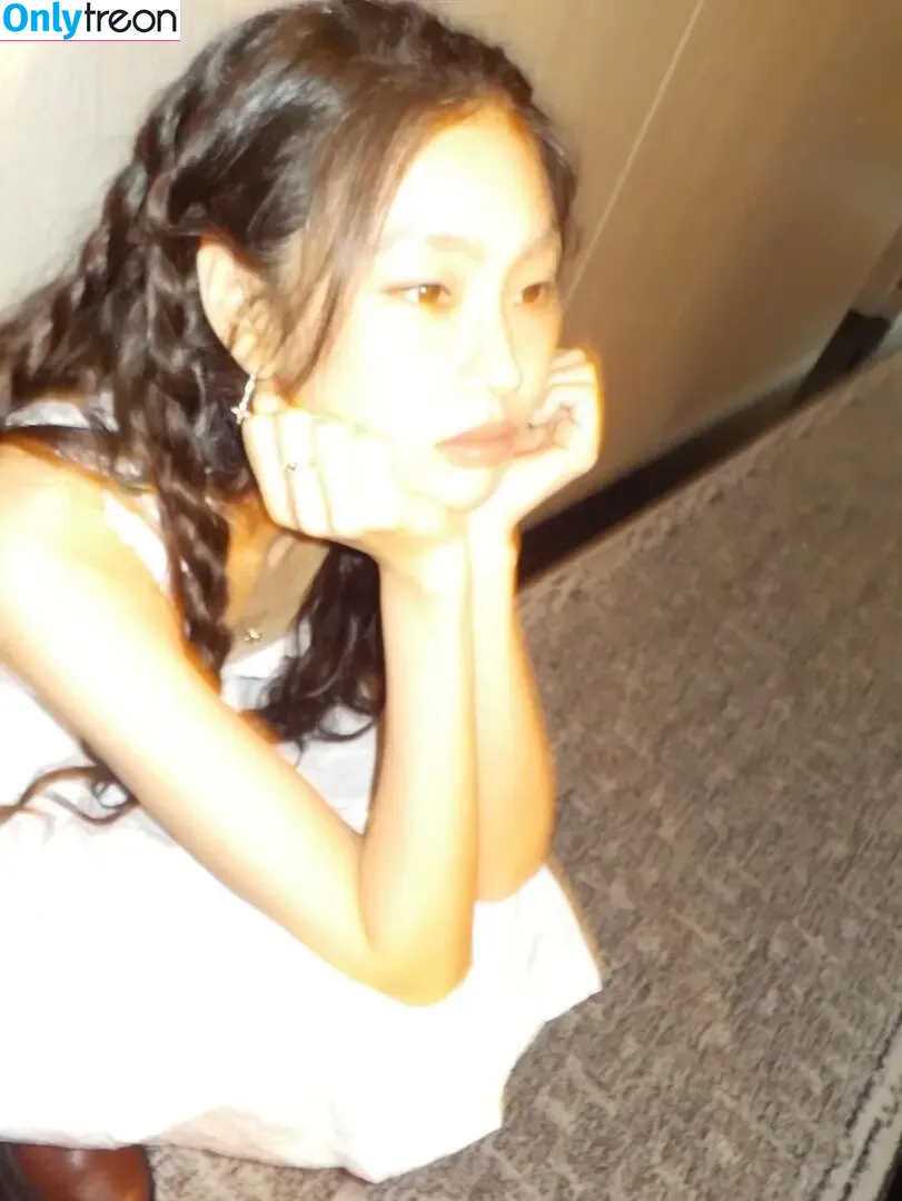 Jung Ho-yeon nude photo #0278 (hoooooyeony / xo_yeri)