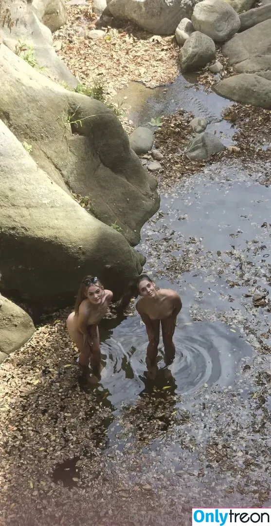 Juniper Ren nude photo #0809 (PetiteComer / PlaywithJuni / Pup_JuniperRen / juni_thepuppy)