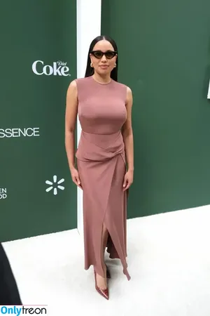 Jurnee Smollett-Bell / jurneesmollett nude photo #0010