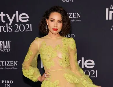 Jurnee Smollett / jurneesmollett фото голая #0182