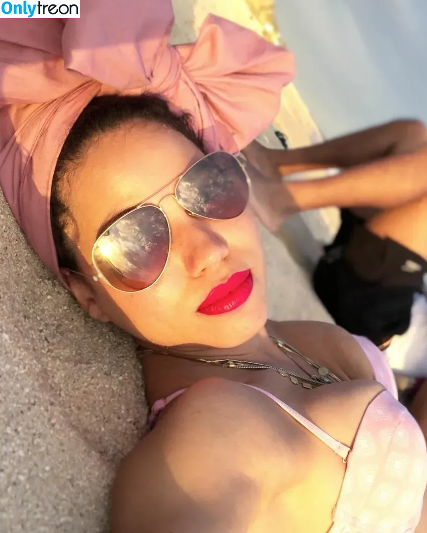 Jurnee Smollett голая photo #0024 (jurneesmollett)