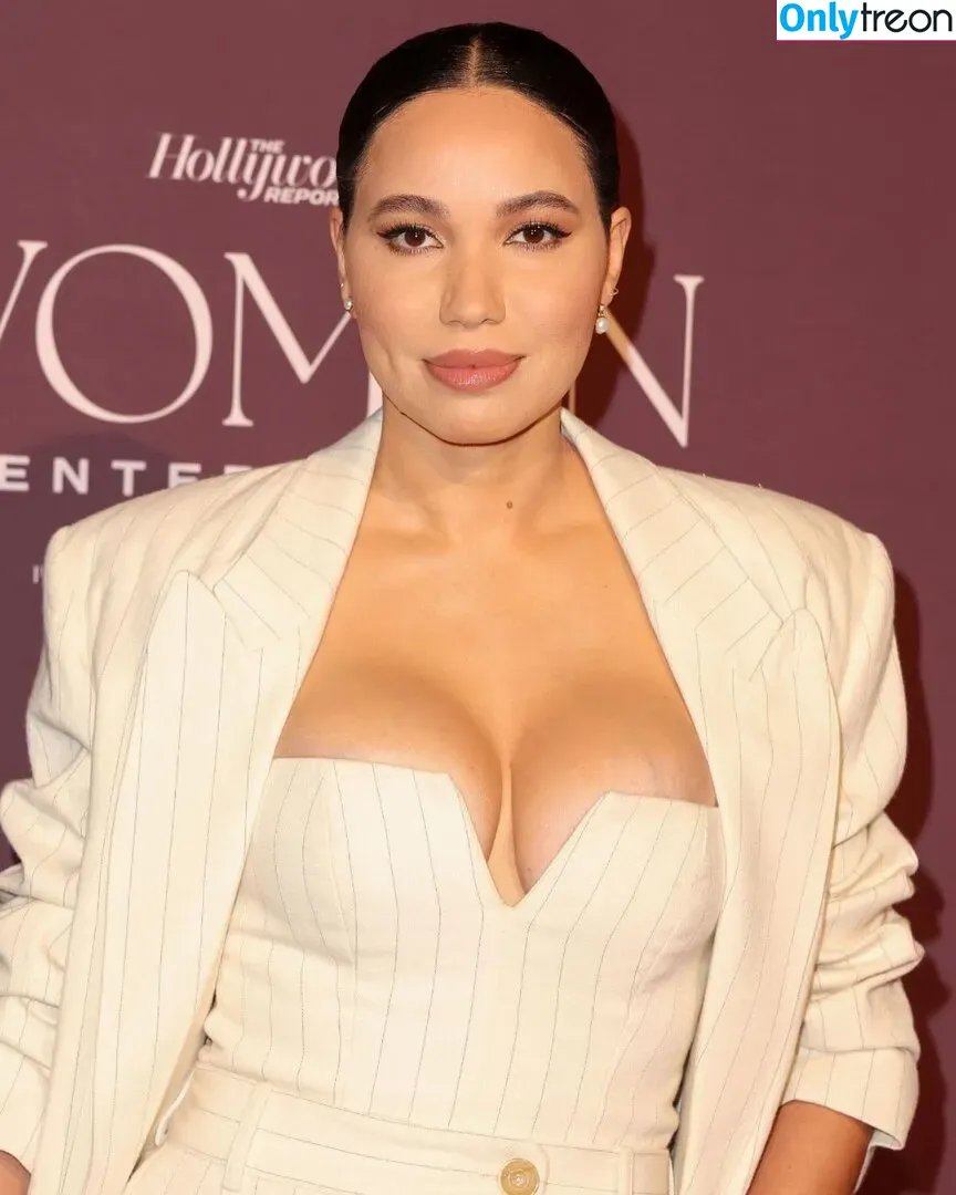 Jurnee Smollett nude photo #0144 (jurneesmollett)