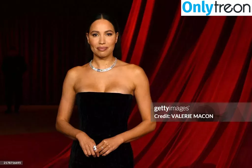 Jurnee Smollett nude photo #0395 (jurneesmollett)