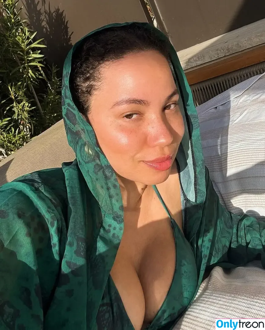 Jurnee Smollett nude photo #0563 (jurneesmollett)