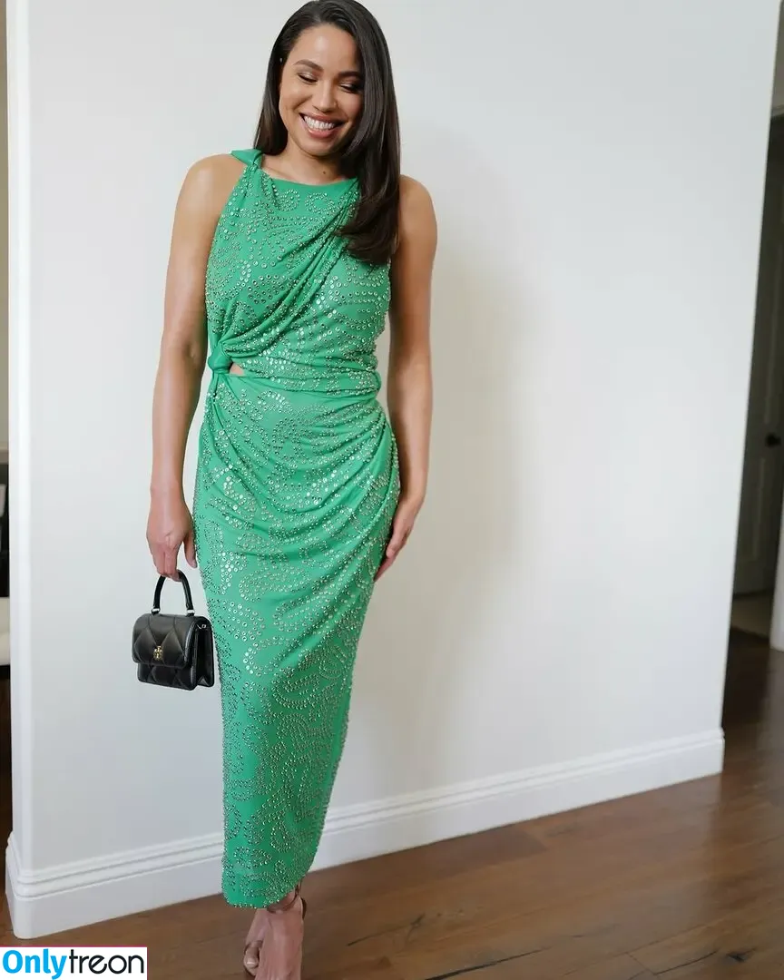 Jurnee Smollett голая photo #0573 (jurneesmollett)