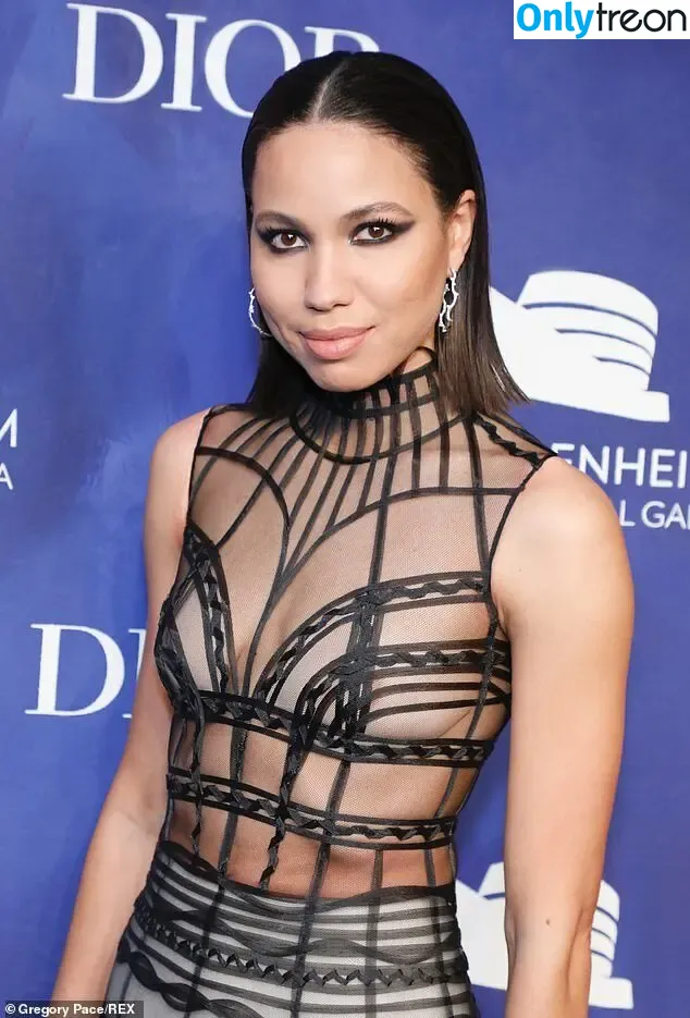 Jurnee Smollett nude photo #0705 (jurneesmollett)