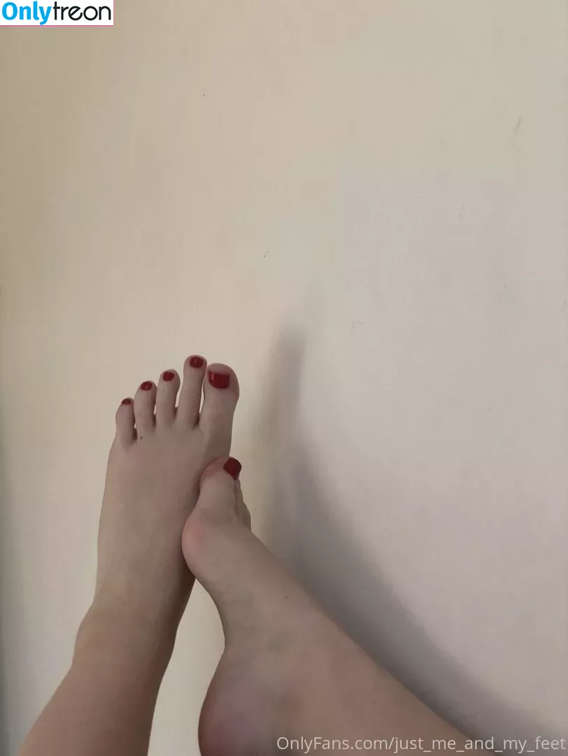 just_me_and_my_feet nude photo #0002 (ccandherfeet)