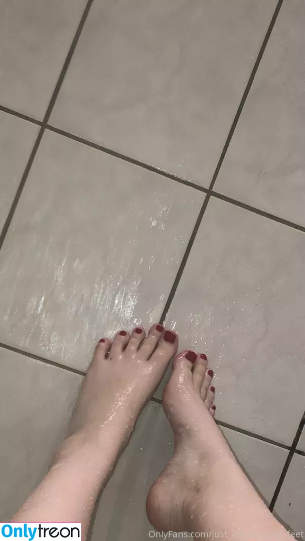 just_me_and_my_feet nude photo #0004 (ccandherfeet)