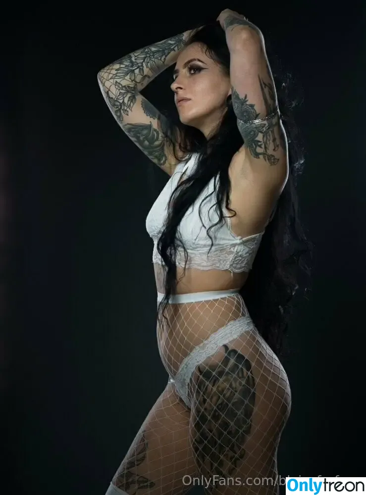justablaise nude photo #0003 (justblaze)