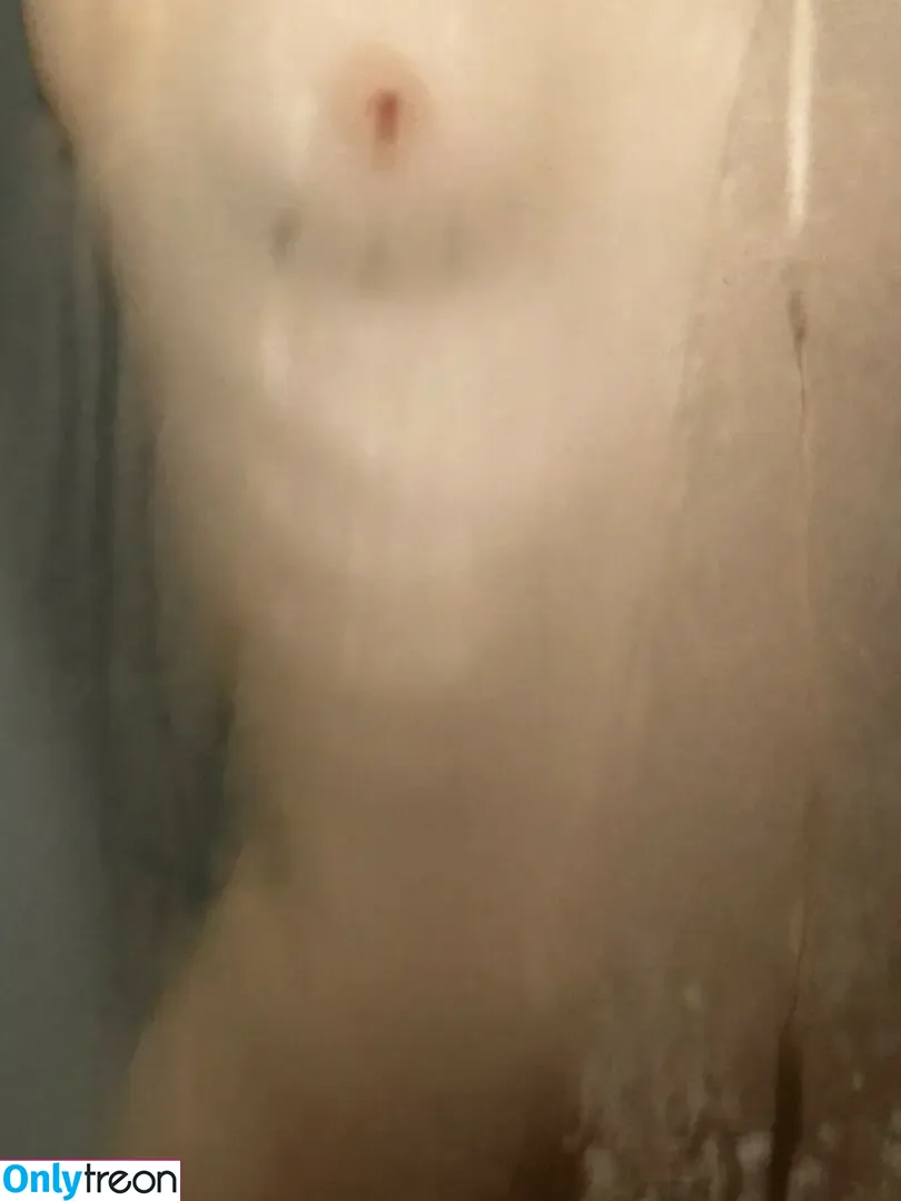 justacosplayer19 nude photo #0030 (Aidrin / baku.simps / baku_spams / islandboyflyy)