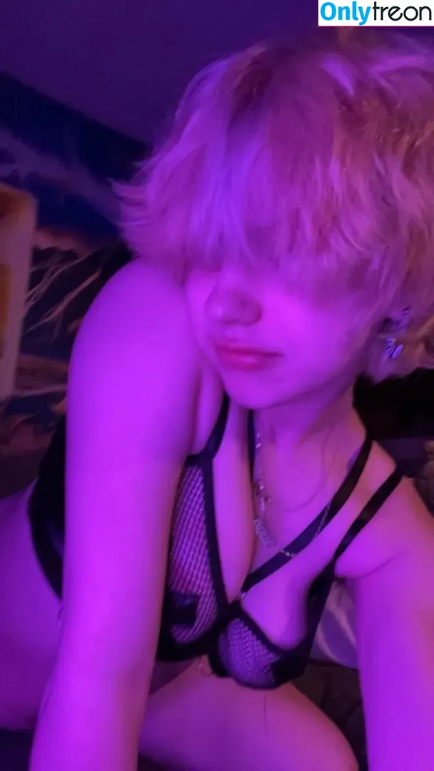 justacosplayer19 nude photo #0045 (Aidrin / baku.simps / baku_spams / islandboyflyy)