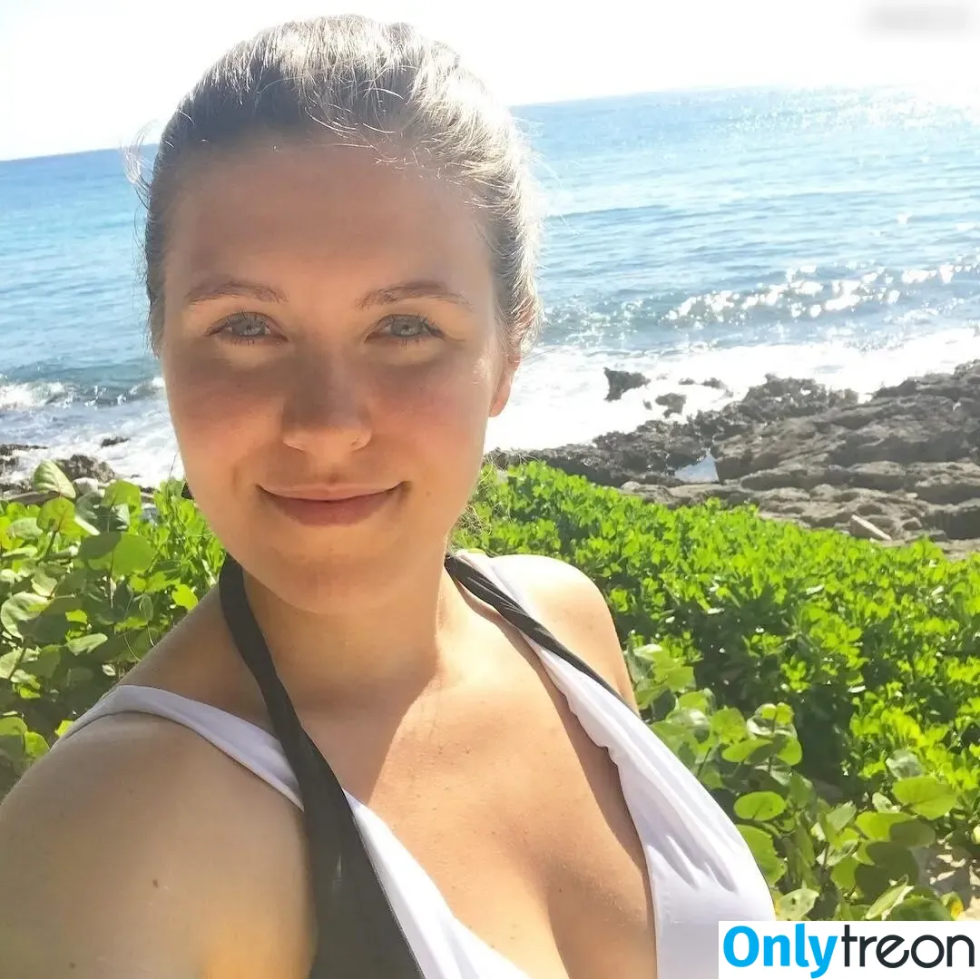 JustBecci / beccisplayground nude photo #0062 (ilovebitterlife)