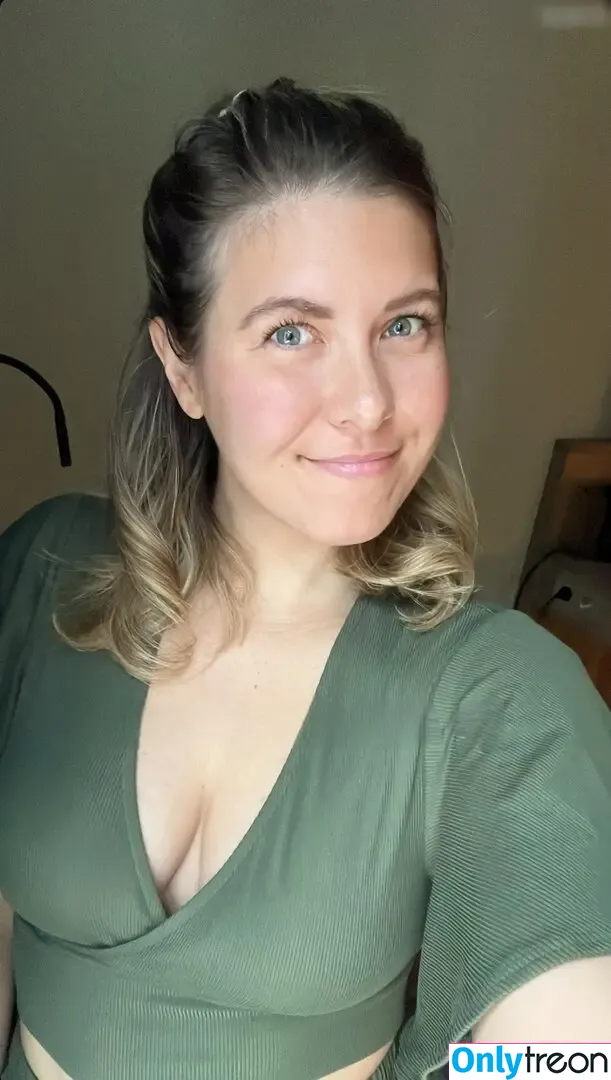 JustBecci / beccisplayground nude photo #0127 (ilovebitterlife)