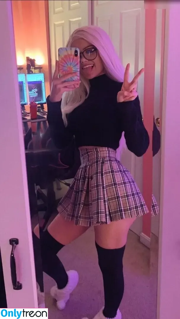 Justfoxii nude photo #0031 (kyleecarterrr)