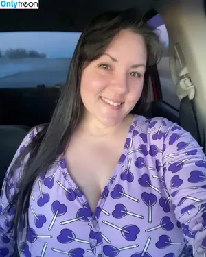 Justhavingfunwithlife / happygoluckypyr / just_having_fun_with_lifeagain / justsmilesandjoy nude photo #0075