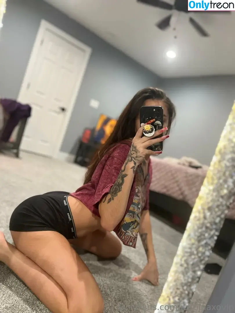 justiinaxovip nude photo #0050 (justiinaxo)