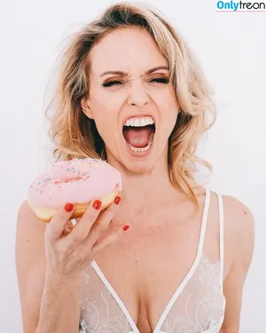 Justine Mattera / justineelizabethmattera фото голая #0136