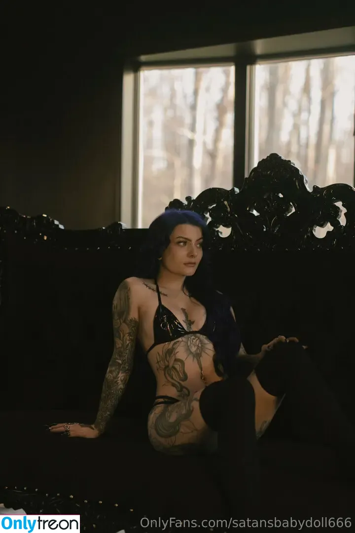 Justine Schiavone голая photo #0012 (X0_Justine_0X / satansbabydoll666 / schiavonejustine)