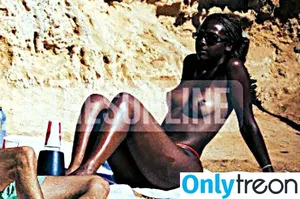 Justine Skye / justineskye / justineskyee nude photo #0184