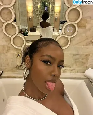 Justine Skye / justineskye / justineskyee nude photo #0187