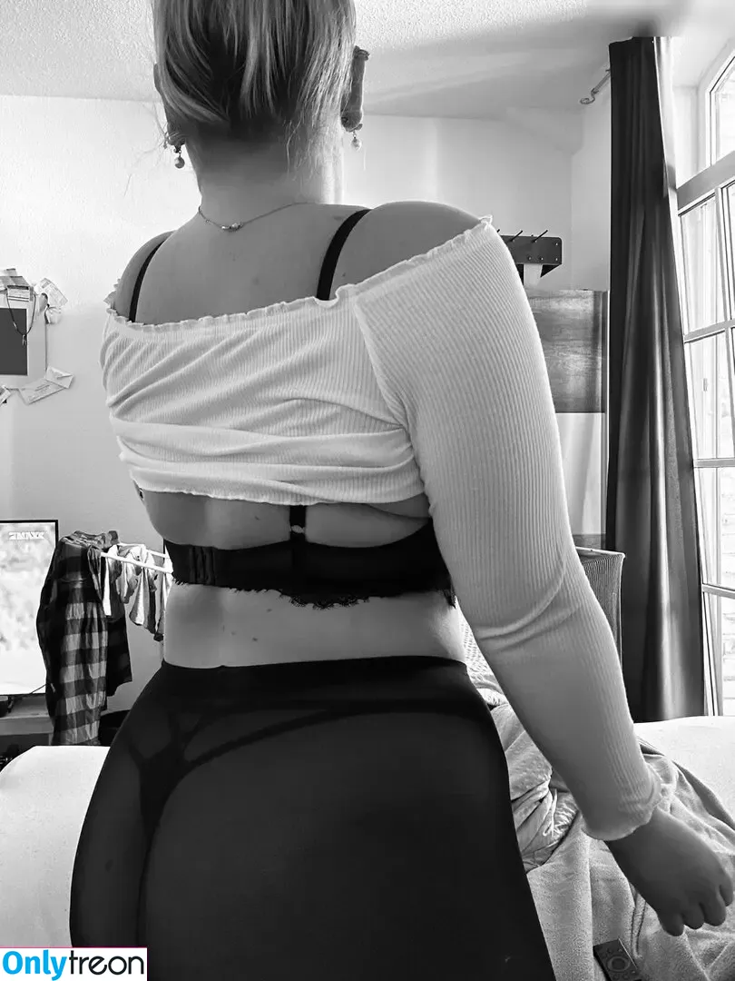 Jxanix_dirty nude photo #0001 (Jxanix_dirty)