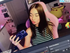 jxcberry / yellatmemommy nude photo #0009