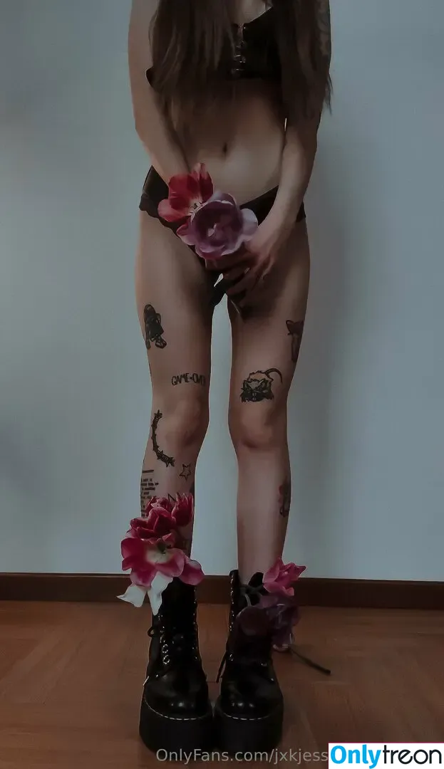 jxkjessicadominatrix nude photo #0005 (patrix15)