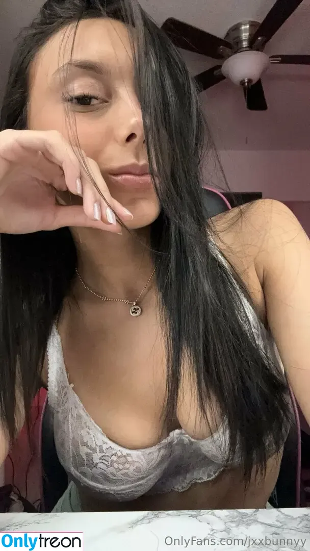 jxxbunnyy nude photo #0013 (theriseofjaxx)