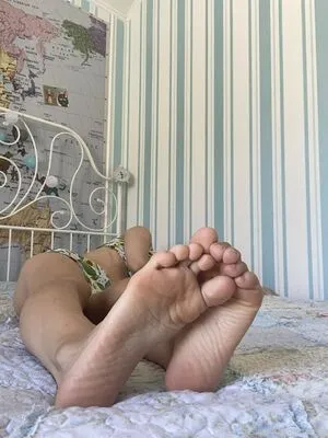 k.flexiblefeet / kseniafeet фото голая #0013