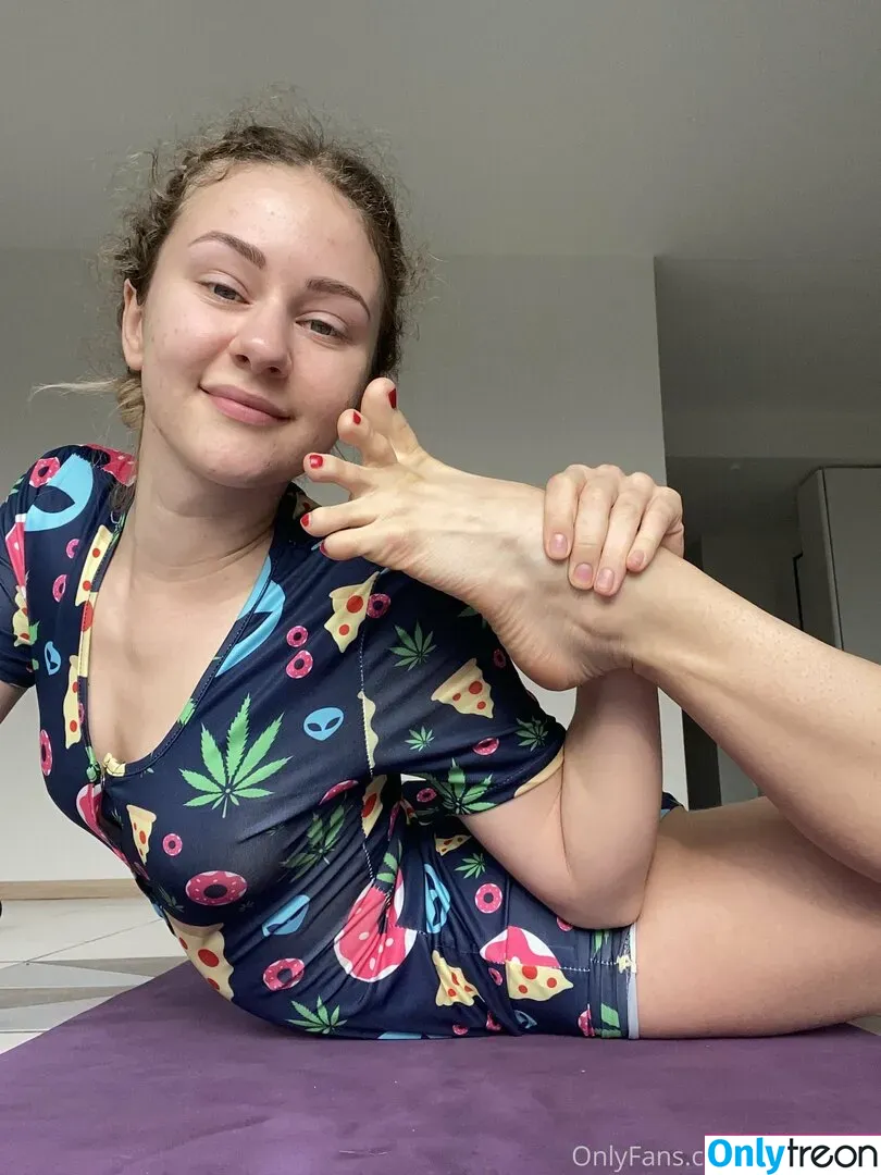 k.flexiblefeet голая photo #0259 (kseniafeet)