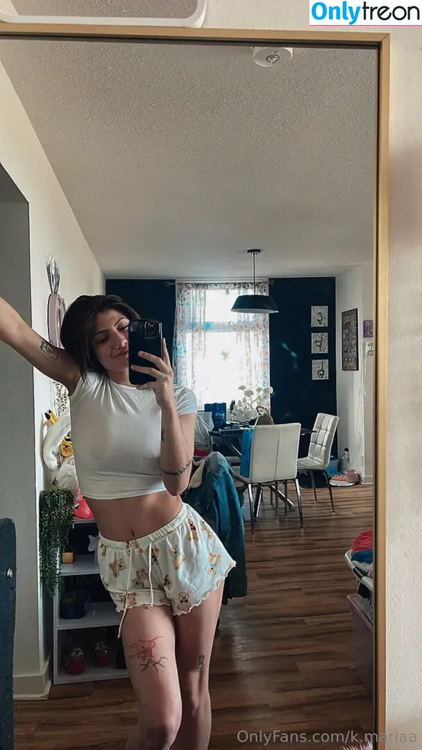 K.mariaa nude photo #0022 (k._mariaa / khloe fisher)