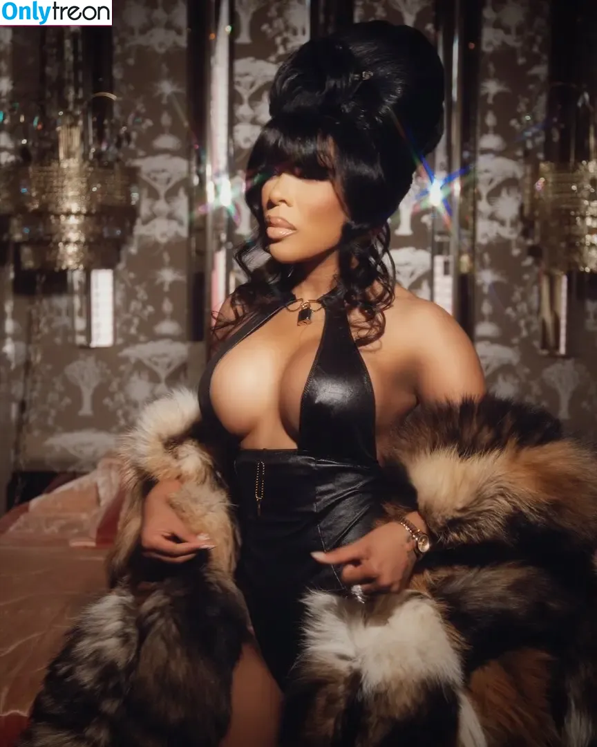 K Michelle nude photo #0116 (kmichelle / kmichellefun / kmichellemusic)