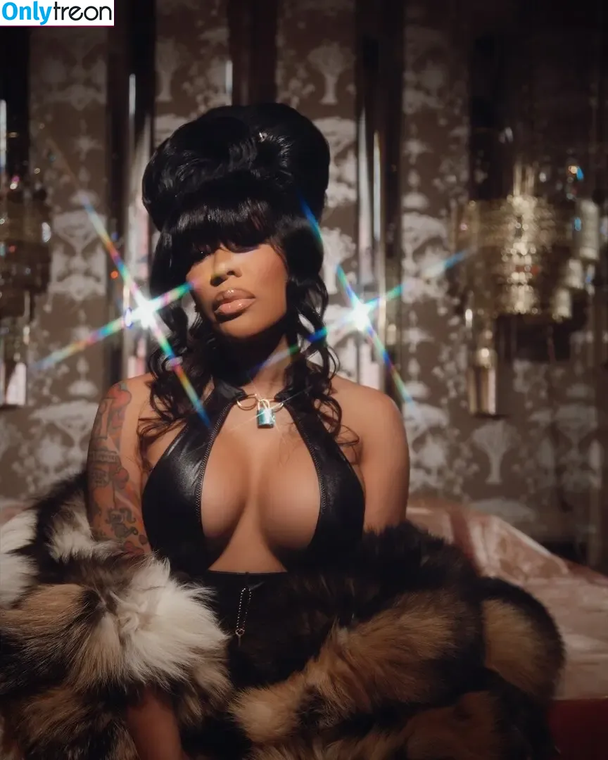 K Michelle nude photo #0118 (kmichelle / kmichellefun / kmichellemusic)
