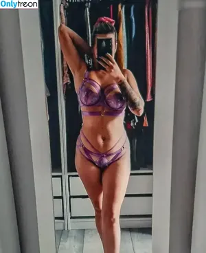 Kaaathastropheee nude photo #0059