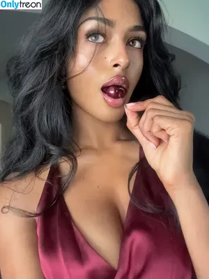 Kaaviya Sambasivam / kaavikiwi nude photo #0098