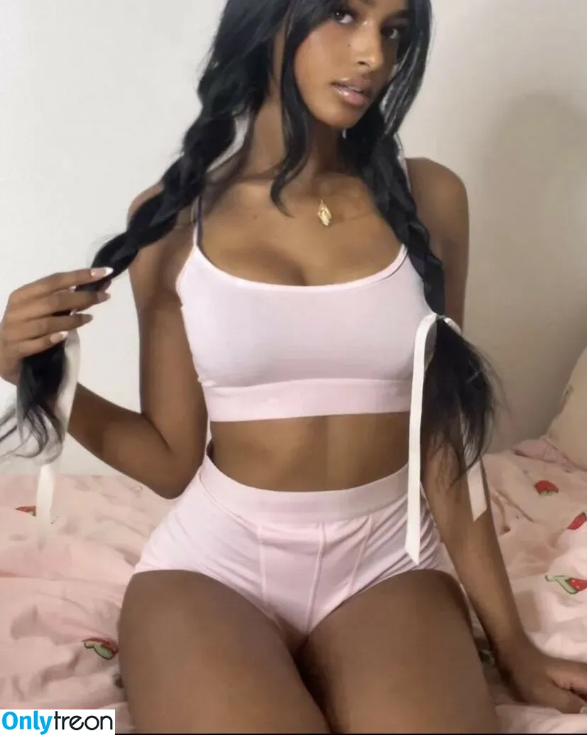 Kaaviya Sambasivam nude photo #0003 (kaavikiwi)