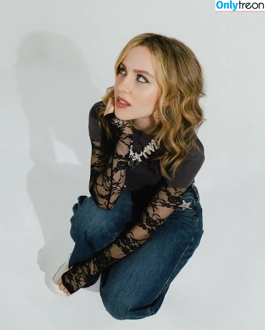 Kacey Fifield голая photo #0033 (kaceyfifield)